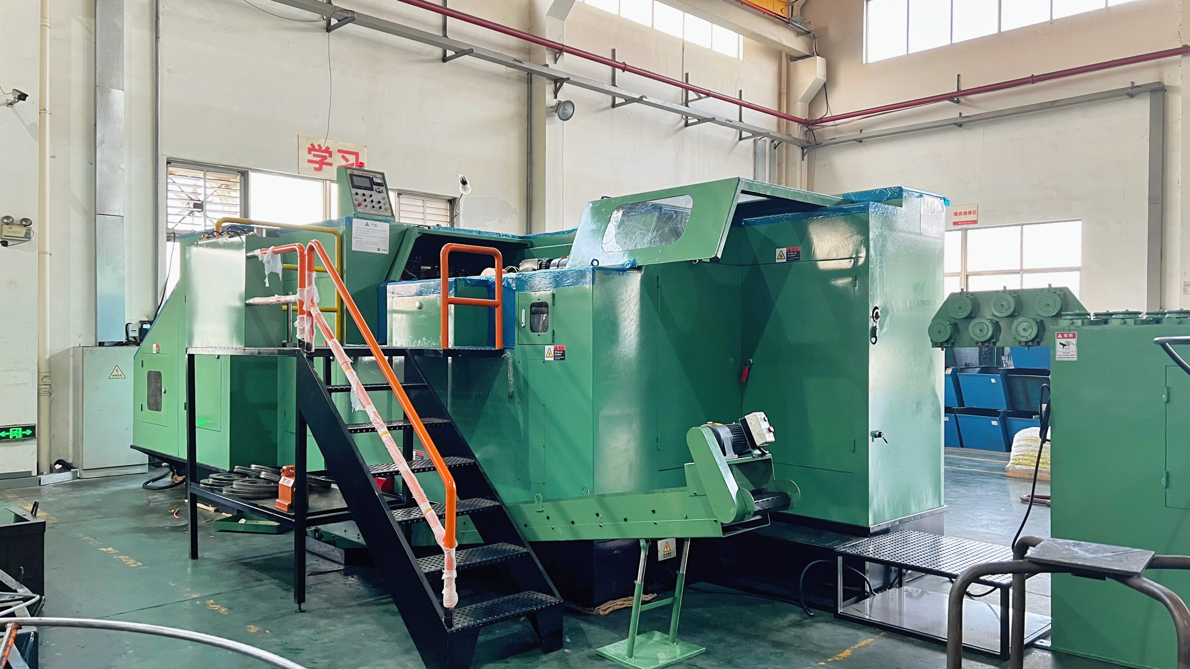 ارتقاء ابزارهای ما، تکمیل کاردستی ما: Jinsixi ماشین سرد 24B را برای تولید بست های بزرگ معرفی می کند.